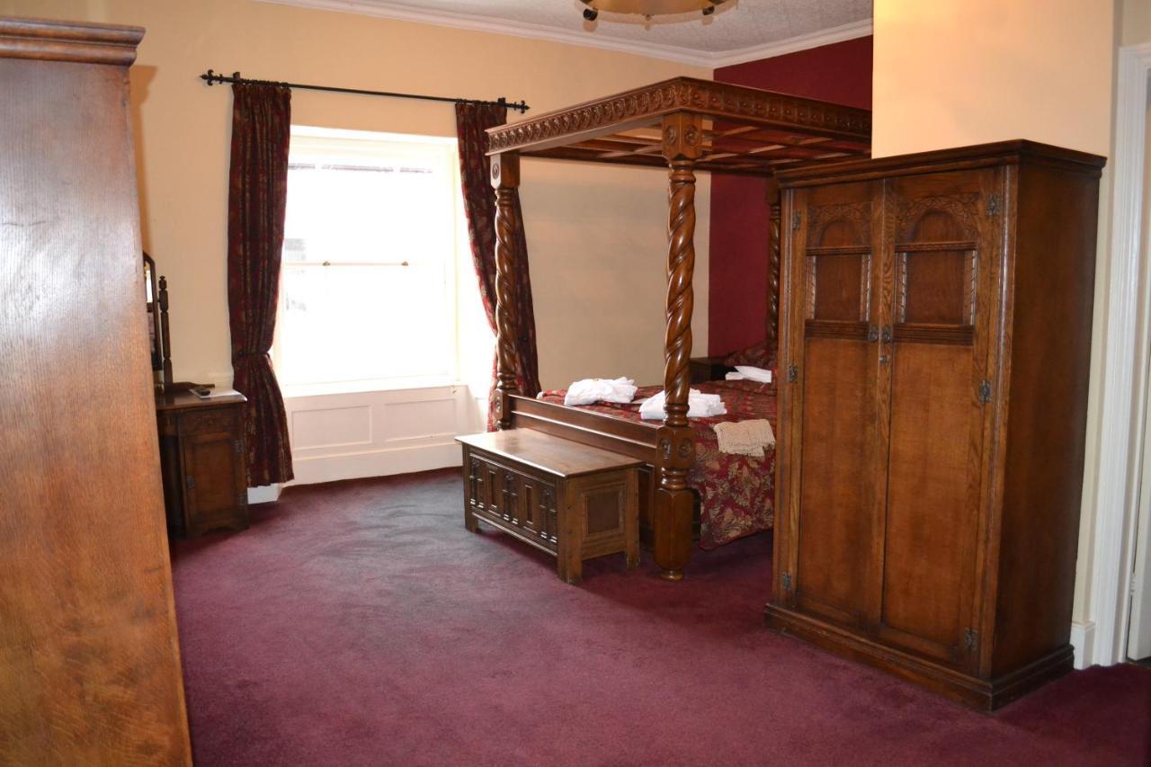 The Red Lion Otel Llangadog Dış mekan fotoğraf